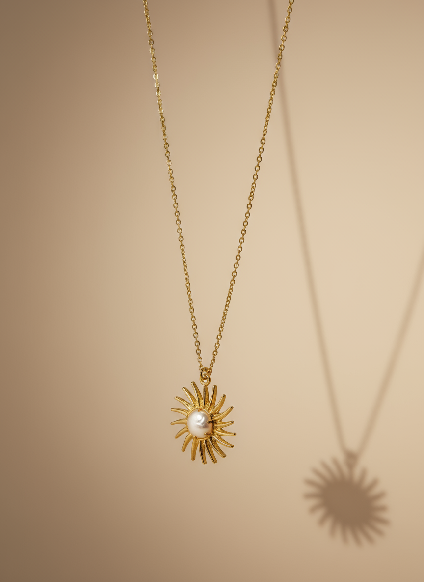 Sedef Detaylı Güneş Kolye